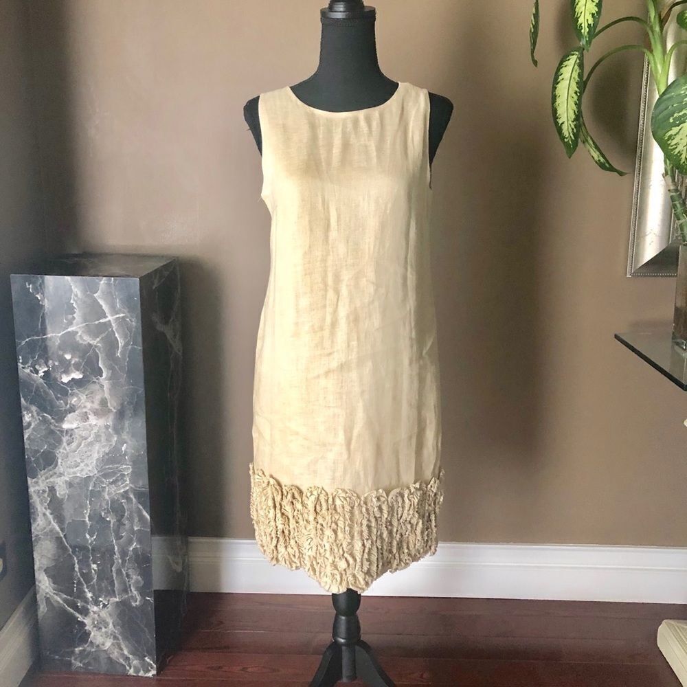 Taylor Linen Dress With Ruffle Design - Picture 2 of 8